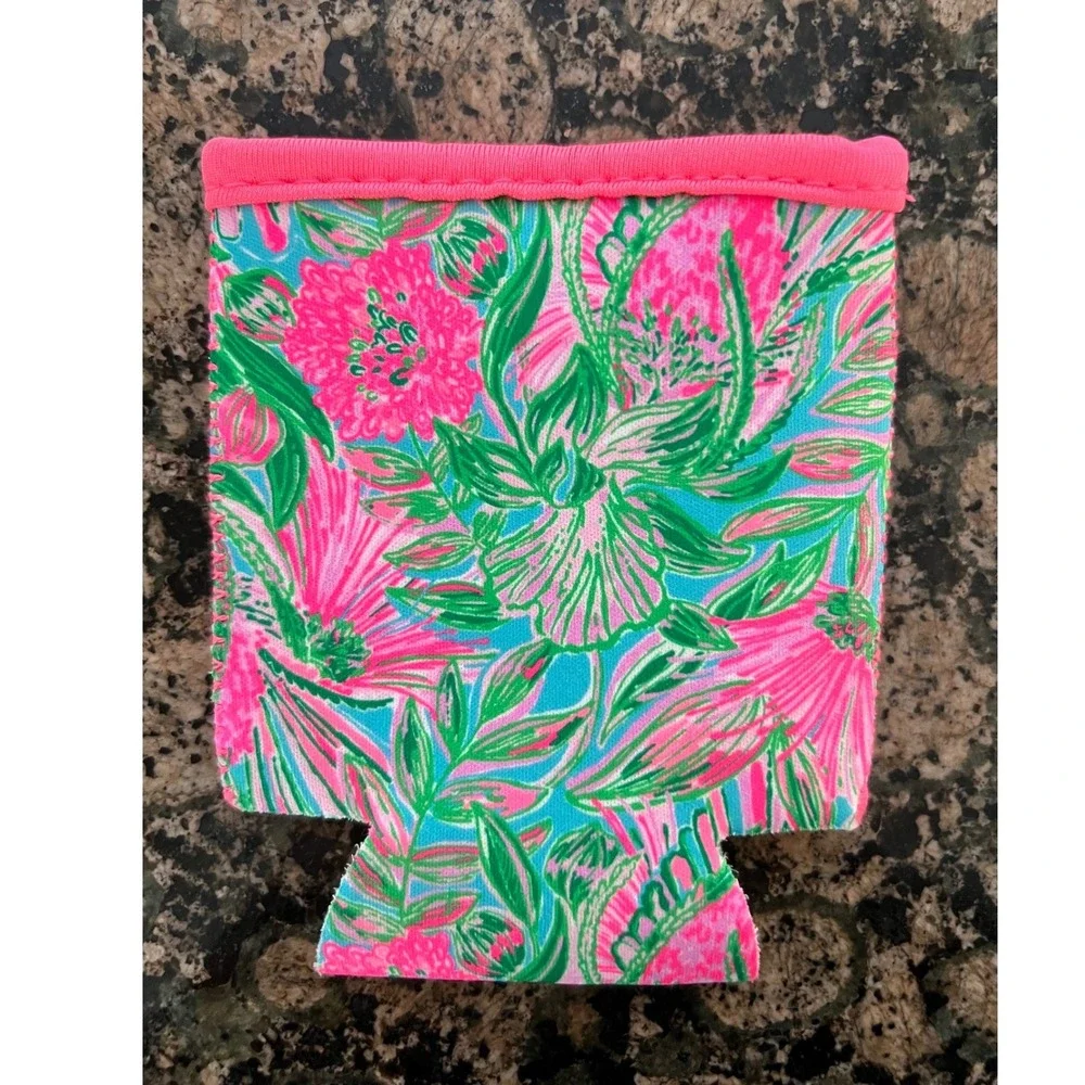 Lilly Pulitzer Insulated Can Cooler Sleeve Pink Green Floral Tropical Print